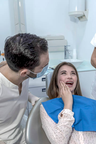 Best Emergency Tooth Extraction in Westlake Vlage, IL