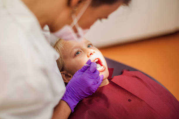 Best Emergency Root Canal Treatment in Westlake Vlage, IL